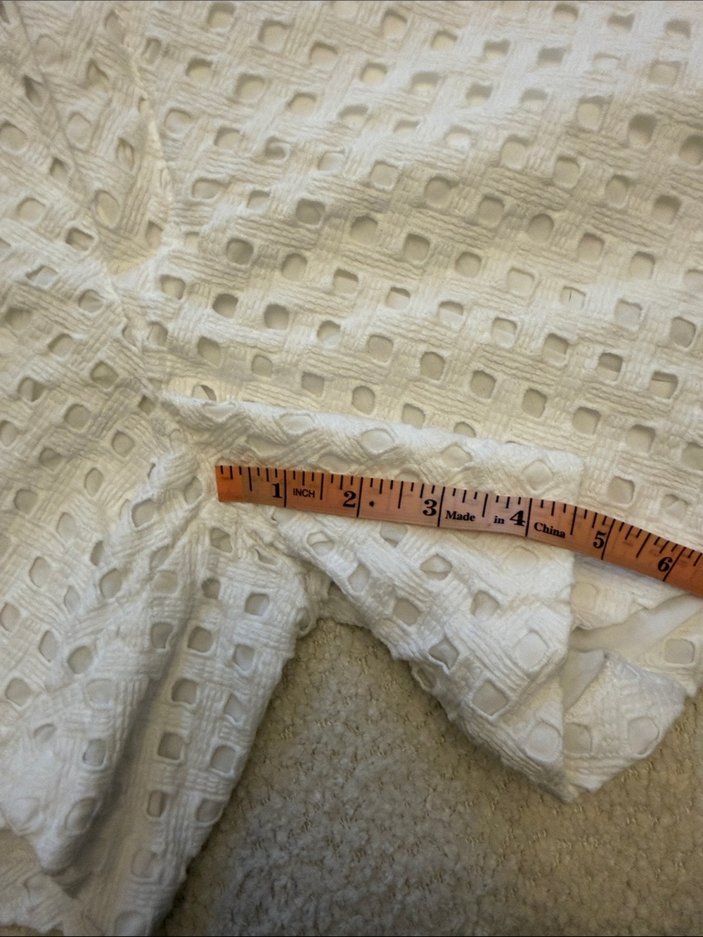 Banana Republic White Eyelet Shorts with Lined Cutouts - 100% Cotton - size 8 - Picture 8 of 9